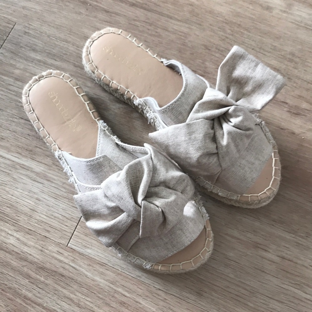 Beach shoes